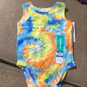 Tie dye baby short sleeve onesie. 3-6 months.
